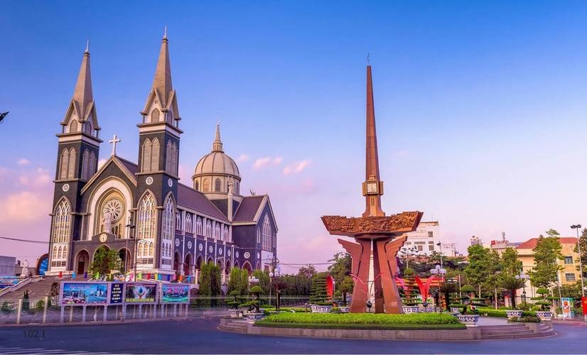 Hồ Chí Minh -> Bình Dương