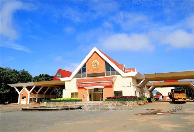 Hồ Chí Minh -> Khẩu Xa Mát